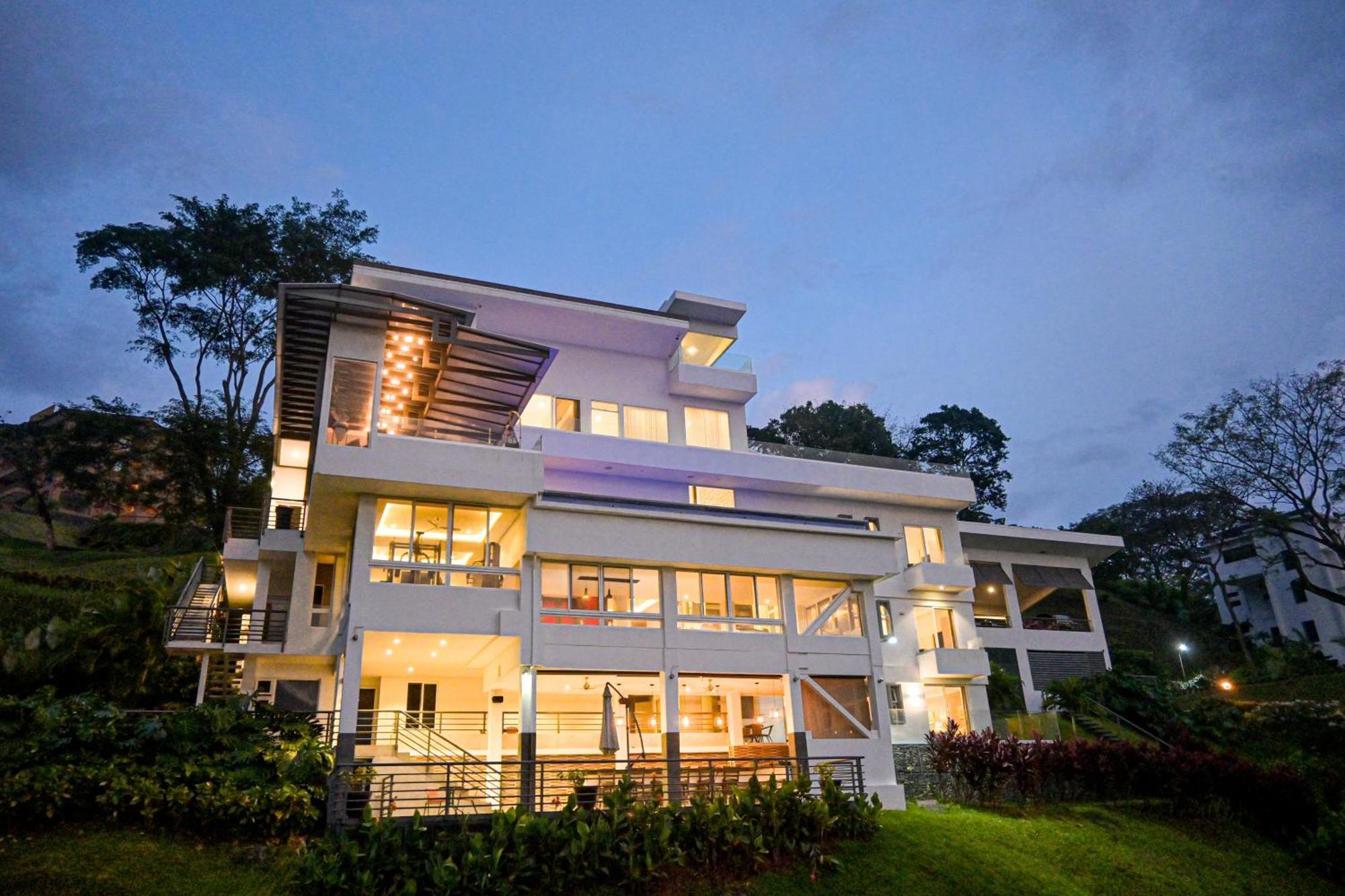 Luxury Hillside Estate At Nativa Resort Jaco Exterior photo