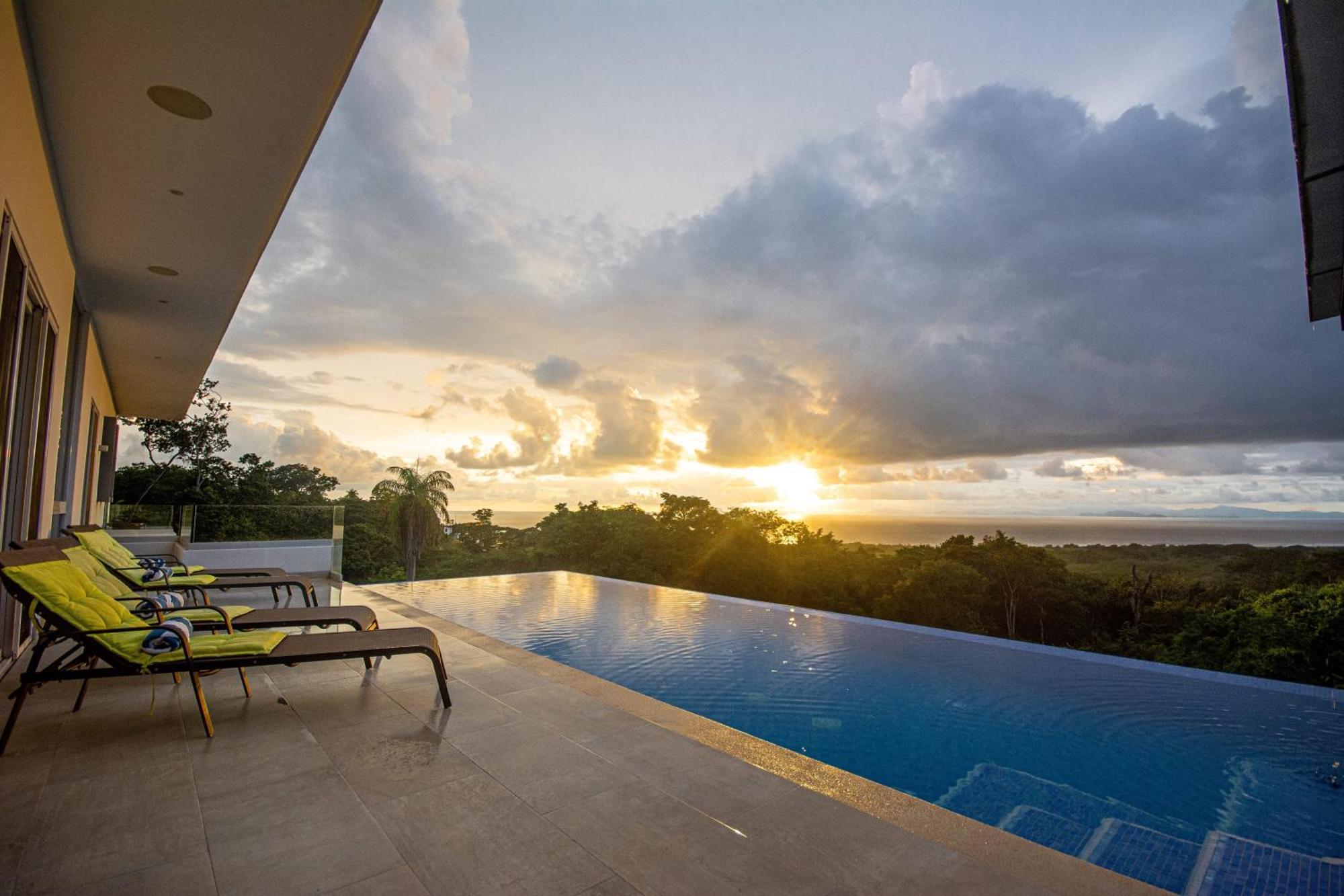 Luxury Hillside Estate At Nativa Resort Jaco Exterior photo